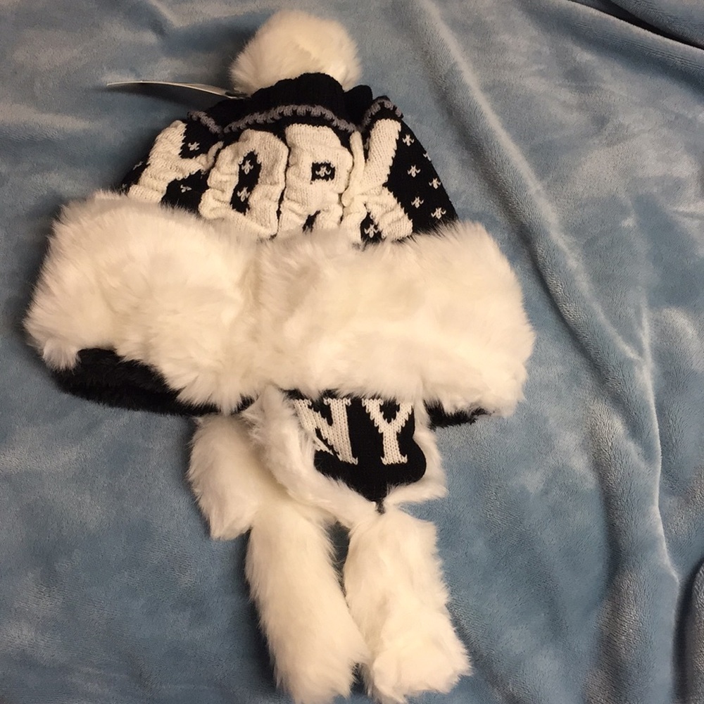 Winter Hat - Picture 2 of 3